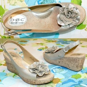 Flower Detailed Metallic Leather & Cork Wedges